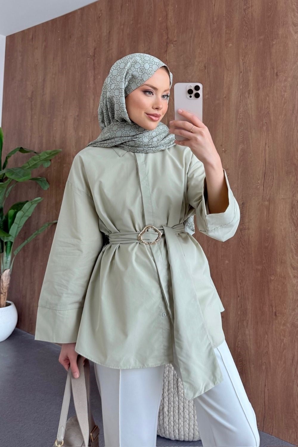 Toka Detaylı Kuşaklı Gömlek Mint